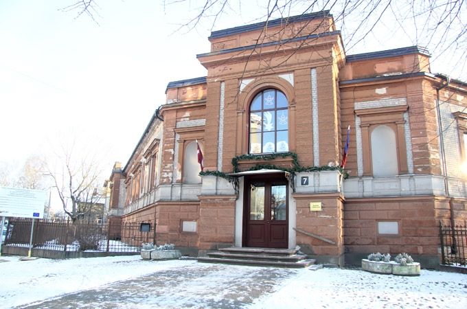 Vecāki: Lēmums slēgt 1. pamatskolu nav saskaņots, trūkst skaidrības, kā bērni satilps 2. internātpamatskolā