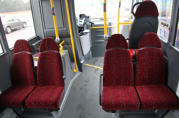 JAP vadība noliedz, ka jaunajos autobusos salst
