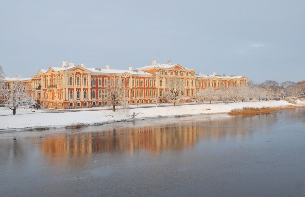 Ledus skulptūru festivāla laikā aicina apmeklēt arī Jelgavas pils muzeju un kapenes
