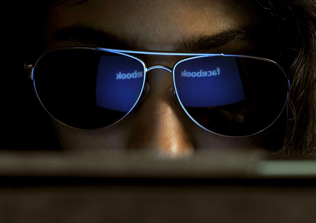 Facebook burbulis piebriest