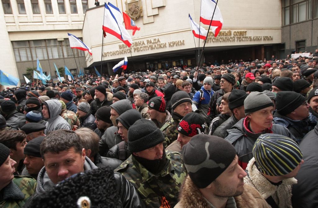 Ukrainas premjera amatam izvirza Jaceņuku; Krimā nemierīga diena