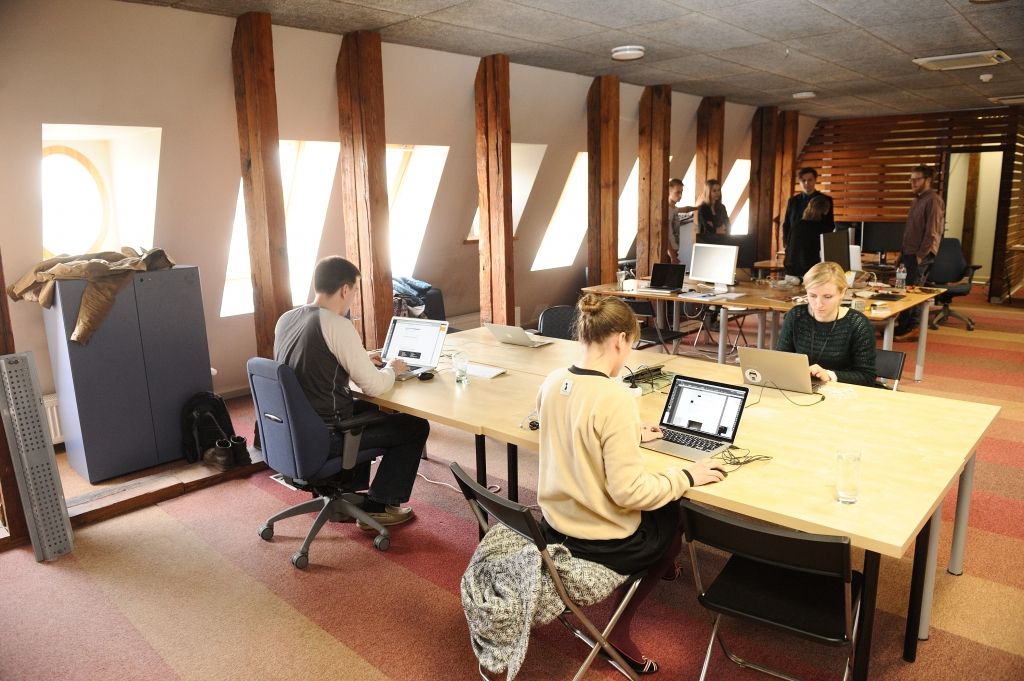 Start-up kustība «eksplodē»; TechHub Riga ievācas jaunajās telpās Vecrīgā