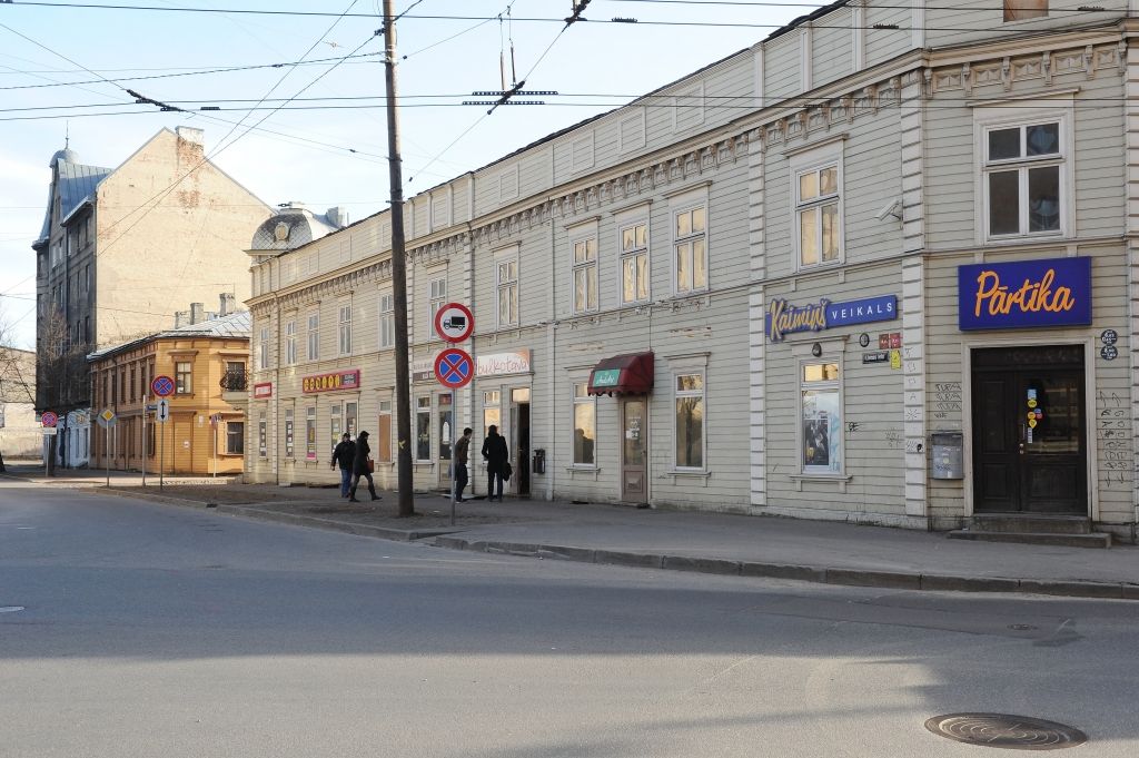 Biznesa vieta: Lienes, Avotu un J. Asara ielas stūrī «velns nav tik melns, kā to mālē»