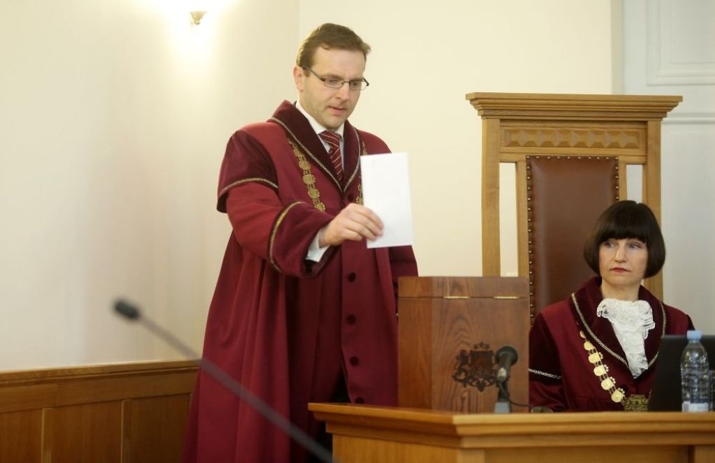 Par Satversmes tiesas priekšsēdētāju ievēl Laviņu
