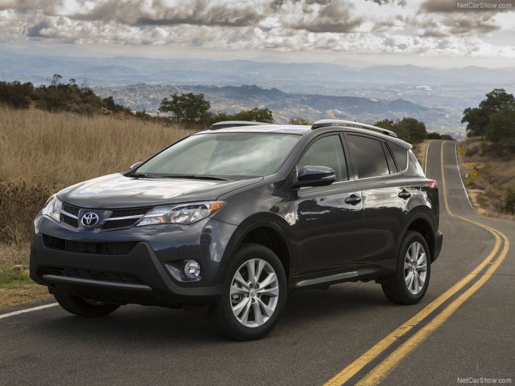 Fotoreportāža - DB Grieķijā testē Toyota RAV 4