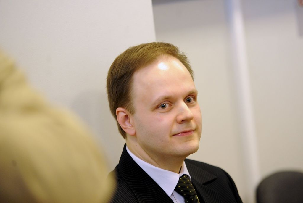 Papildināta - Tiesa attaisno Neo; ko par to saka viņš pats?