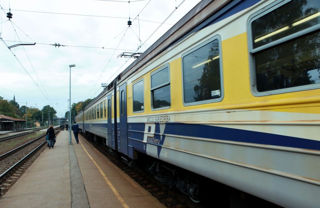 Sola 21.gadsimtam atbilstošu komfortu arī pasažieru vilcienos