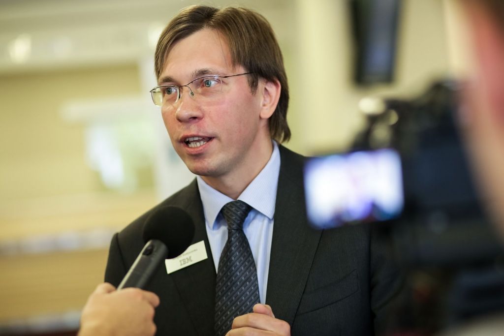 Piektdienas intervija ar IBM pārdošanas direktoru Baltijas valstīs Sergeju Kostjučenko
