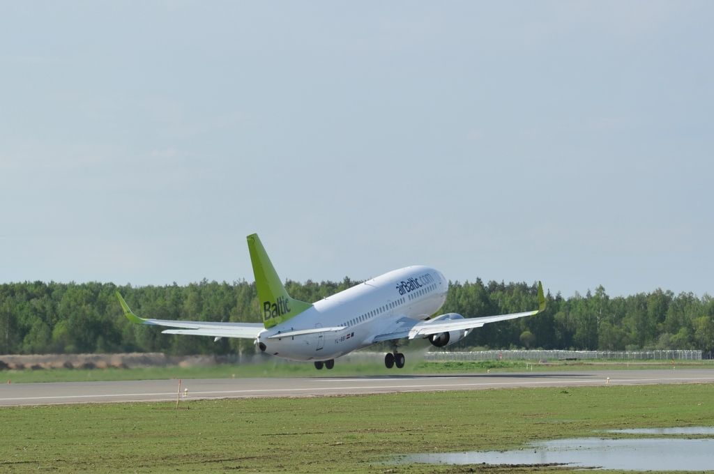Papildināta - airBaltic peļņa pirmajā pusgadā - 14 miljoni eiro