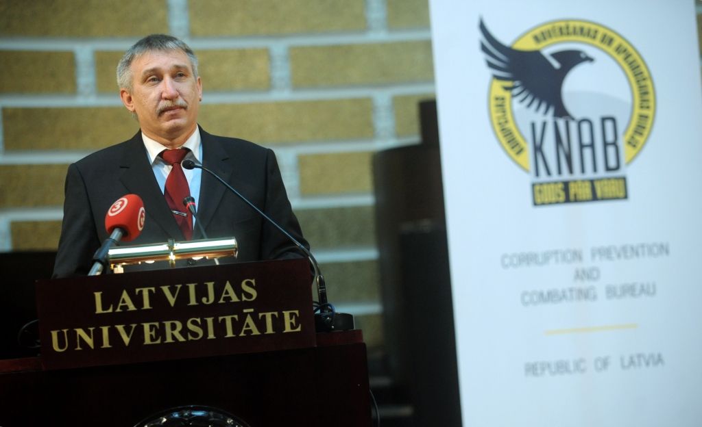 Kalnmeiers rosina KNAB sadalīt