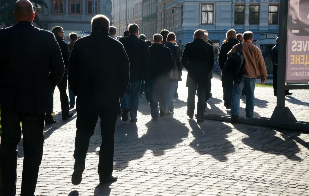 Bezdarbs rūk, bet pabalsta saņēmēju vairāk