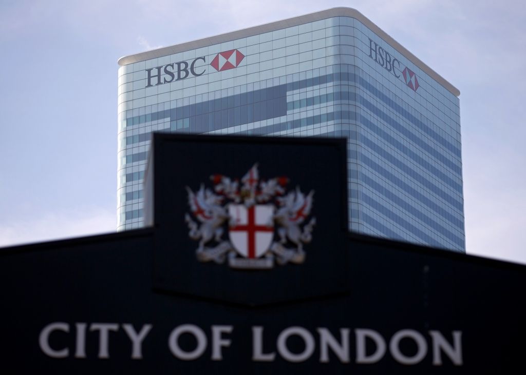 Londonas baņķieri sāk just sviluma smaku