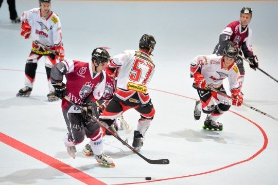 Inlain hokejistiem vārtu birums pasaules čempionātā