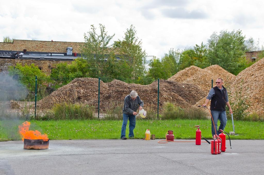 Jau 150 gadu māca dzēst ugunsgrēkus (FOTO)