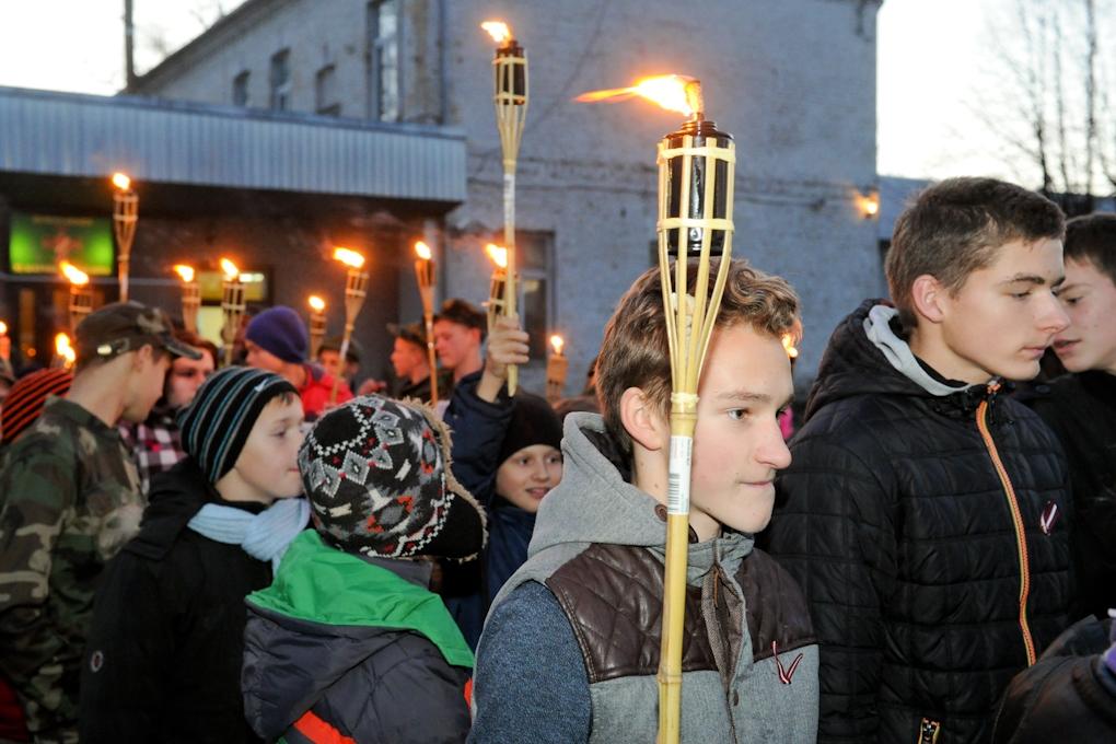 Piemin Latvijas Brīvības cīņu varoņus (FOTO)