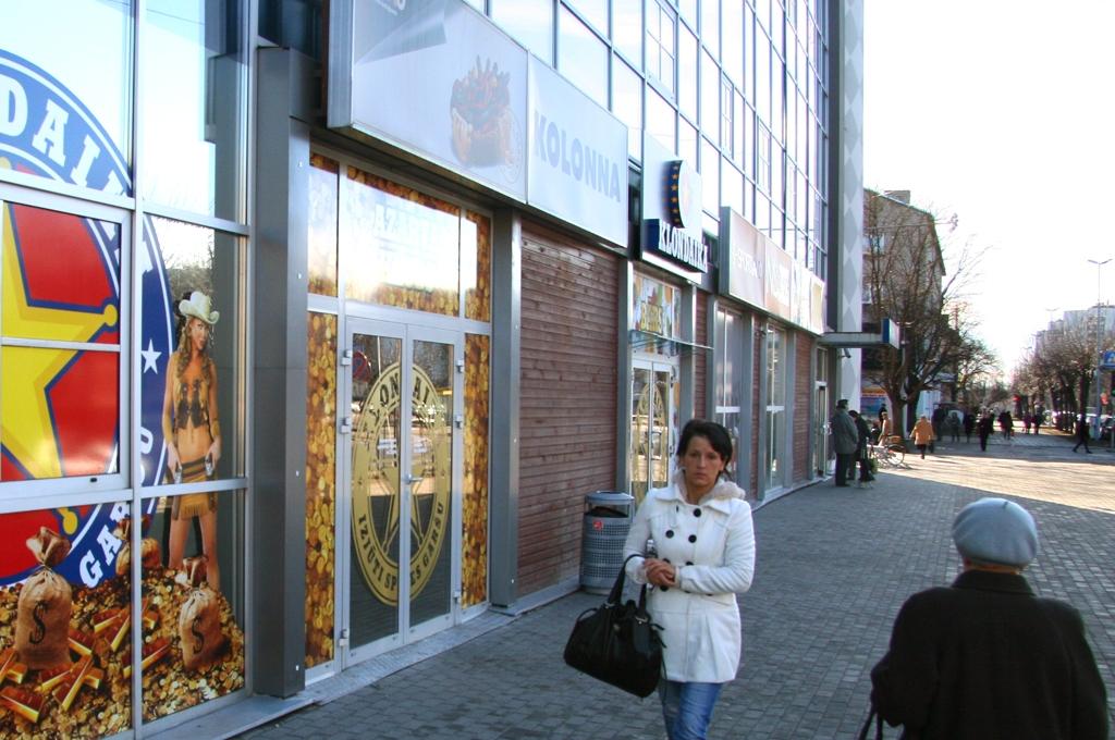 Tirdzniecības centrs «Pilsētas pasāža» pēc ķibelēm ar elektrību atsāk darbu (papildināts)