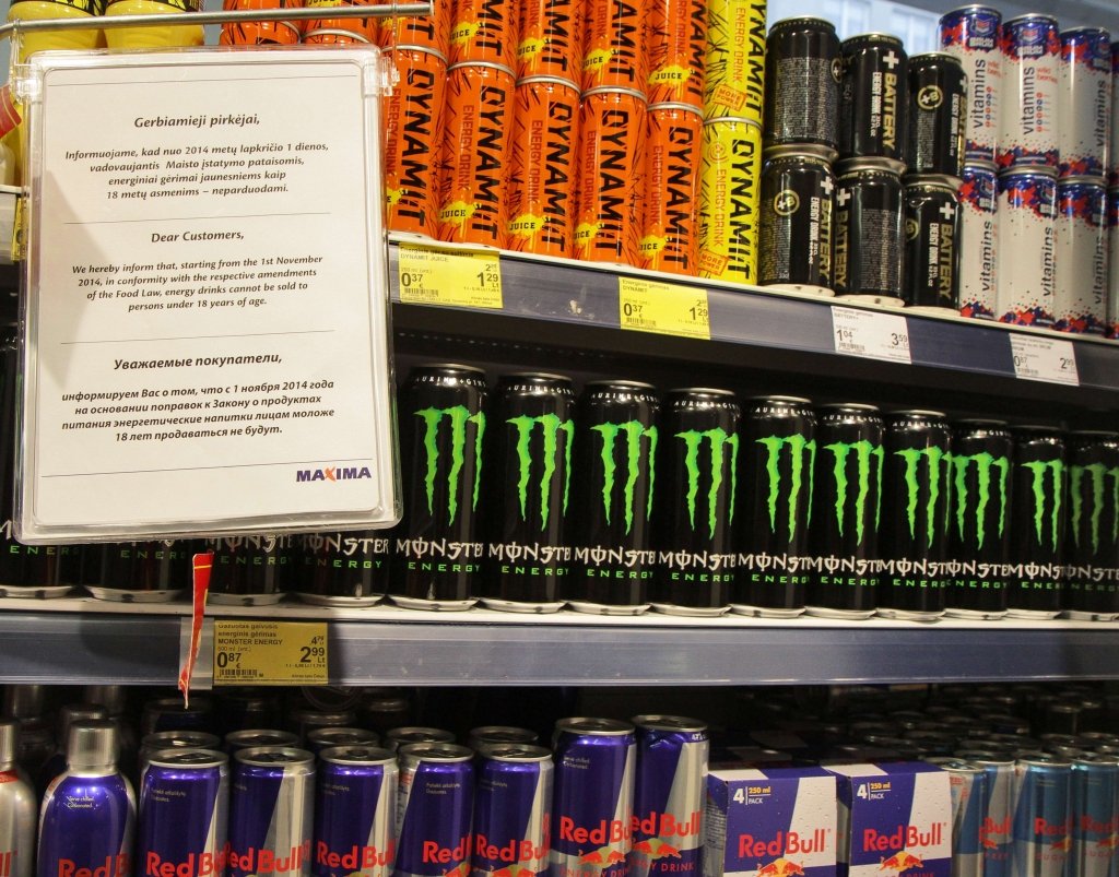 No jūnija aizliegts pārdot enerģijas dzērienus nepilngadīgajiem