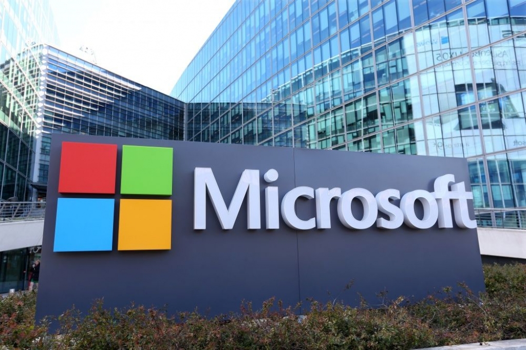 Microsoft paziņo par plāniem iegādāties LinkedIn