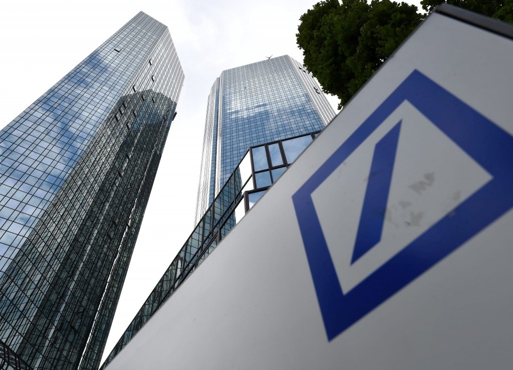 Deutsche Bank nepatikšanas parauj līdzi pārējo Eiropas banku sektoru