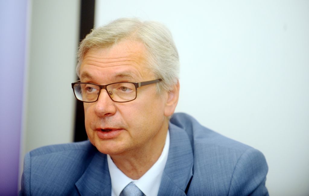 Aptauja: Kuriem ministriem iedzīvotāji noteikti negribētu uzticēt savu ģimenes budžetu?