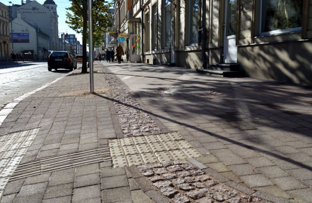 KNAB sācis kriminālprocesu par Barona ielas seguma atjaunošanas iepirkumu