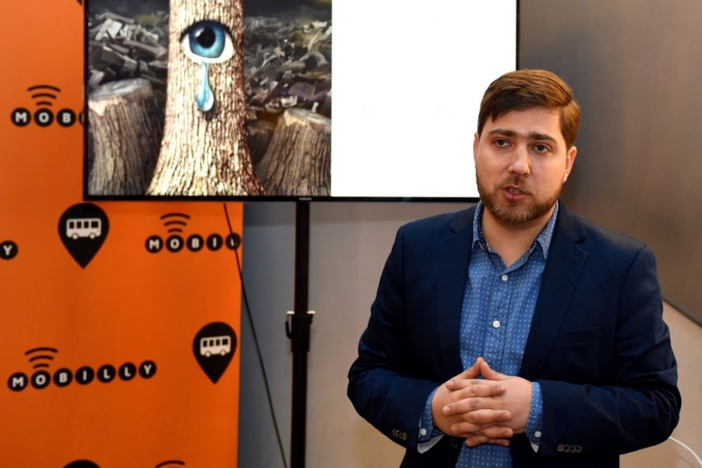 Konkurences strīds turpinās