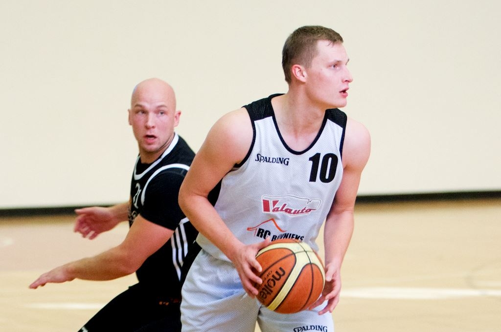"Valauto" basketbolisti iekļūst Čempionu kausa astoņu finālā
