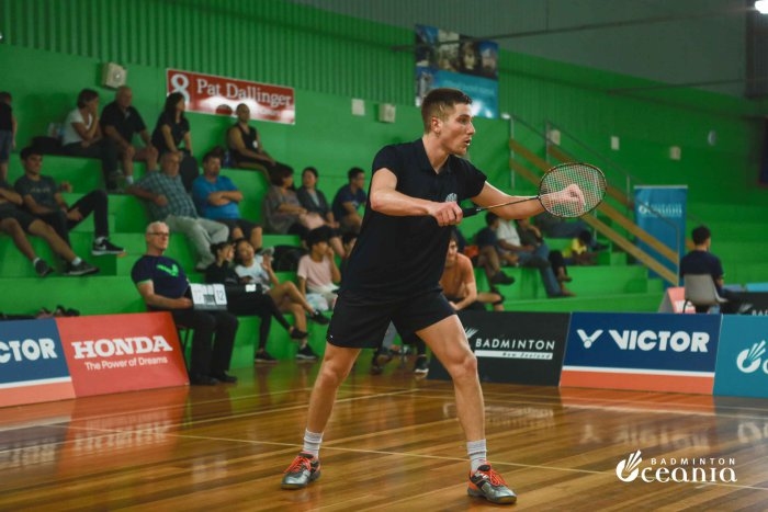 “Yonex Latvia International” gaida badmintonistu Remi Rosi no 15 609 kilometru tālās Taiti