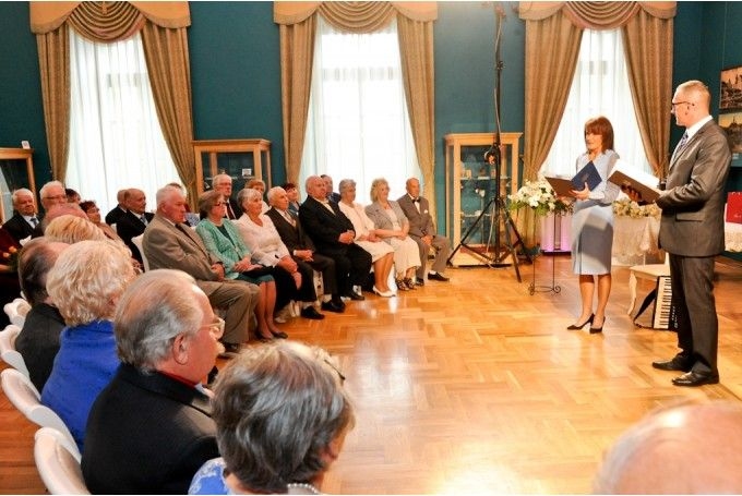 Jelgavā aicina pieteikties Zelta pārus