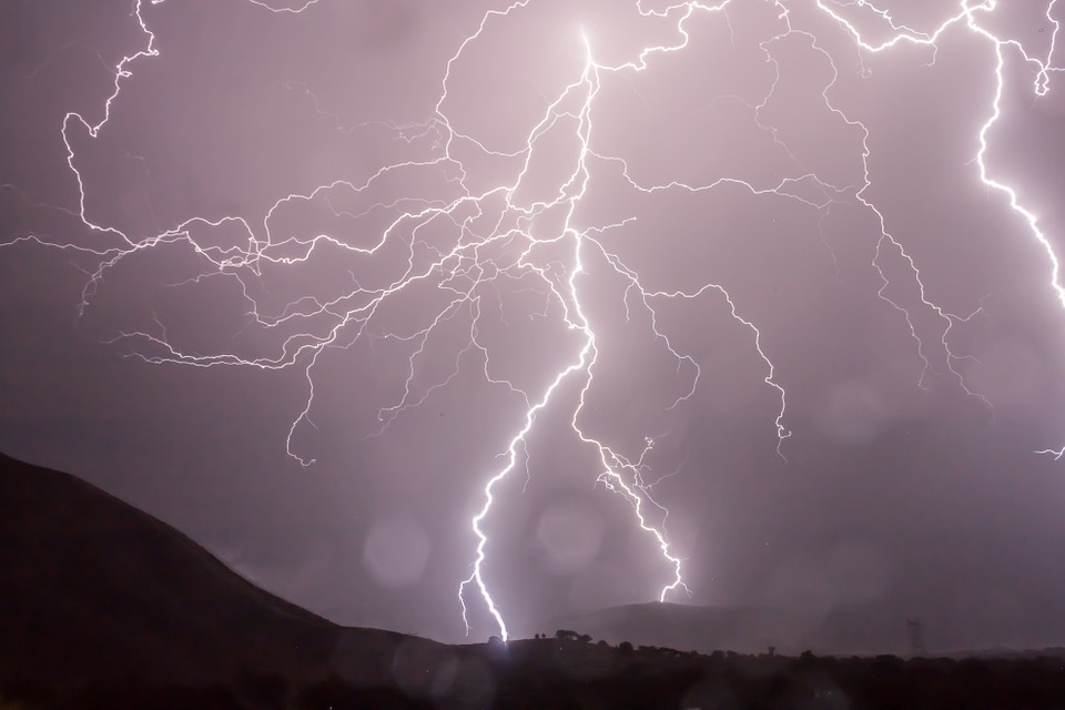 Nākamnedēļ gaisa temperatūra pakāpsies līdz +26 grādiem un vietām dārdēs pērkons
