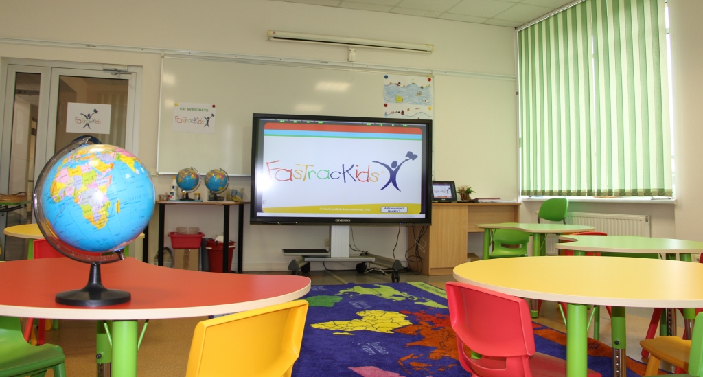 “FasTracKids” mazo zinātnieku vasaras skola
