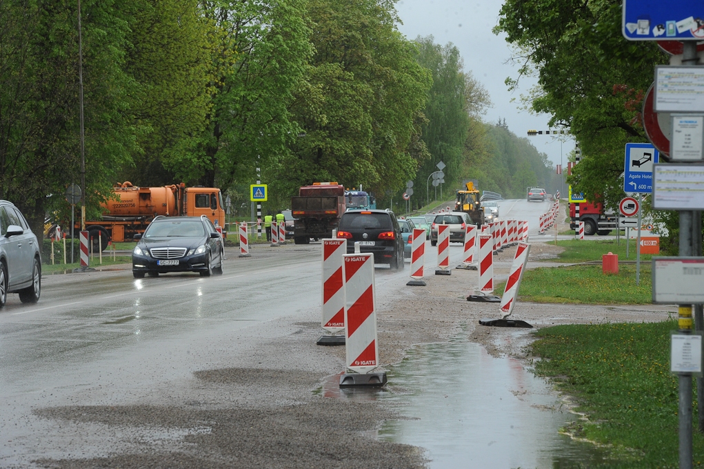 Plašākie ceļu remontdarbi un satiksmes ierobežojumi – pie Sēnītes, Bērzkroga, Pāvilostas un Jelgavas