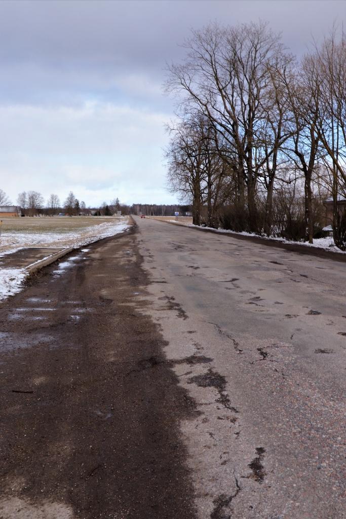 No Mūrmuižas līdz Elejai atjaunos reģionālā ceļa segumu
