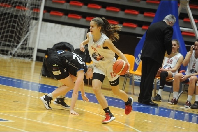 Enija Ķīvīte iekļauta Latvijas U16 kandidāšu sarakstā
