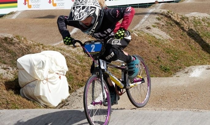 Jelgavas BMX riteņbraucēja kļūst par pasaules čempioni