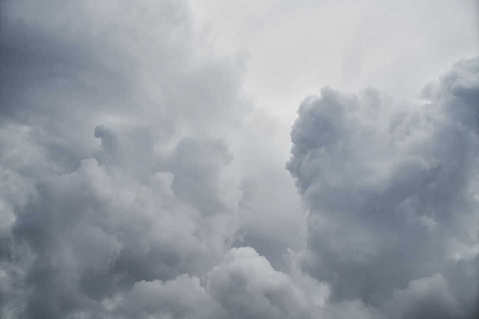 Trešdien debesis klās mākoņi un gaisa temperatūra nepārsniegs +21 grādu