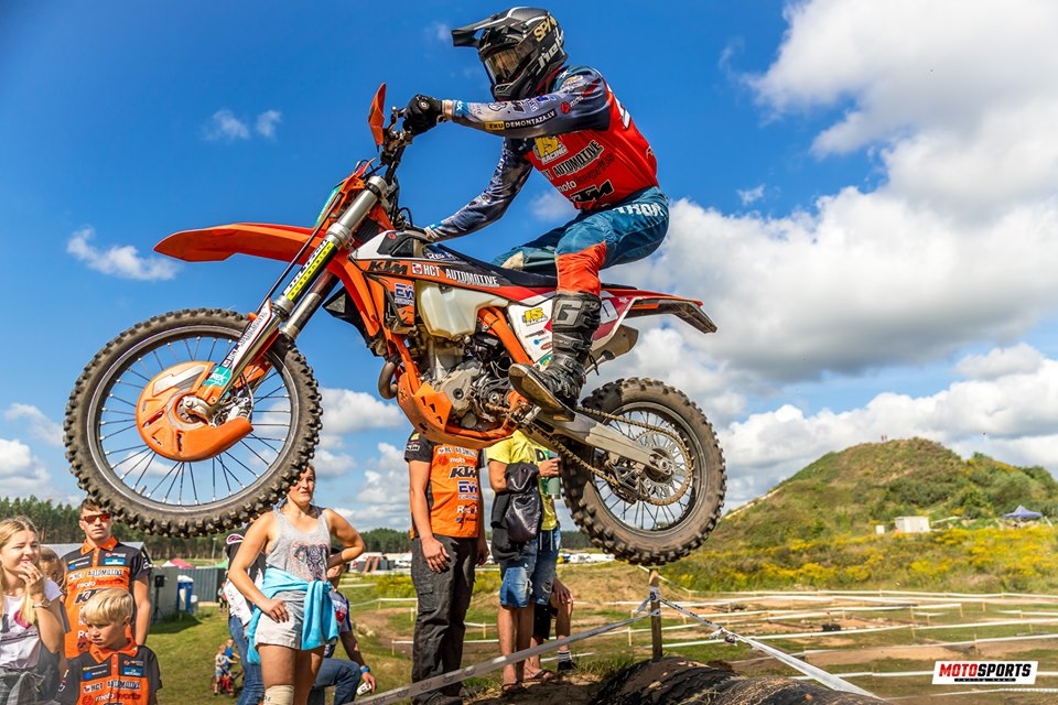 Jelgavnieks Andris Grīnfelds uzvar enduro sprintā sporta kompleksā „333”