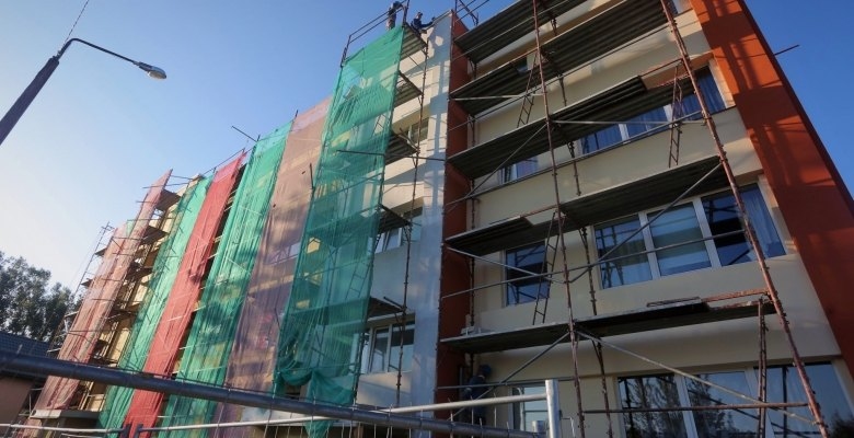 Noslēgts granta līgums par daudzdzīvokļu mājas Jelgavā, Māras ielā 5 atjaunošanu