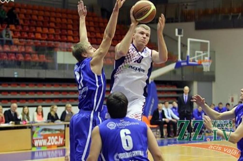 Basketbols. Jelgavnieki mājas spēlē uzvar Latvijas Universitātes komandu (ar foto)