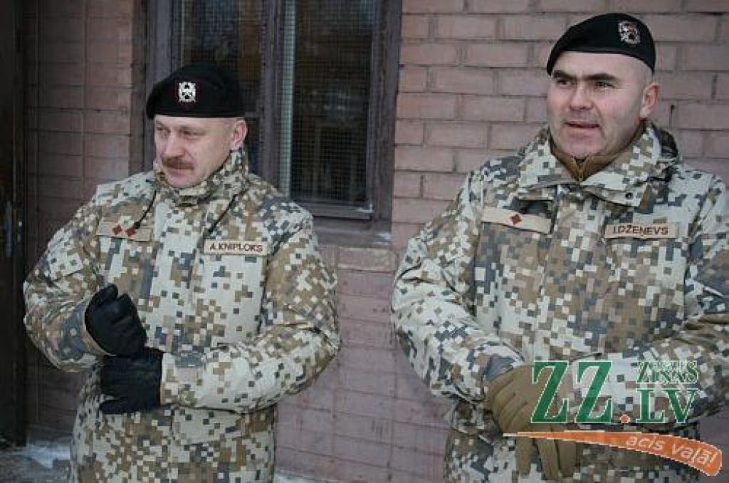 Zemessardzes Jelgavas bataljonā komandieri Andri Kniploku nomaina Ilmārs Džeņevs (ar foto)