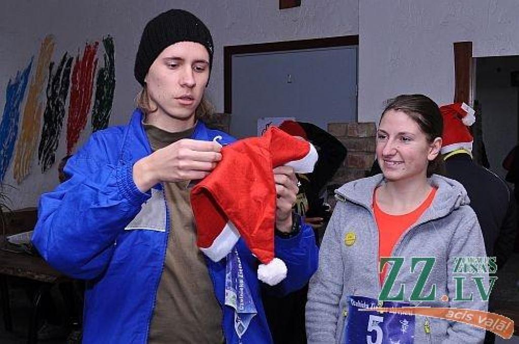 FOTO: SK «Ozolnieki» sacensību sezonu noslēdz Ziemas skrējiens