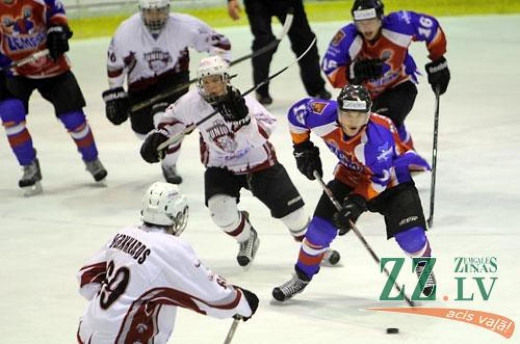 Hokejs. «Zemgale/JLSS» gūst uzvaru pret HK «Juniors»
