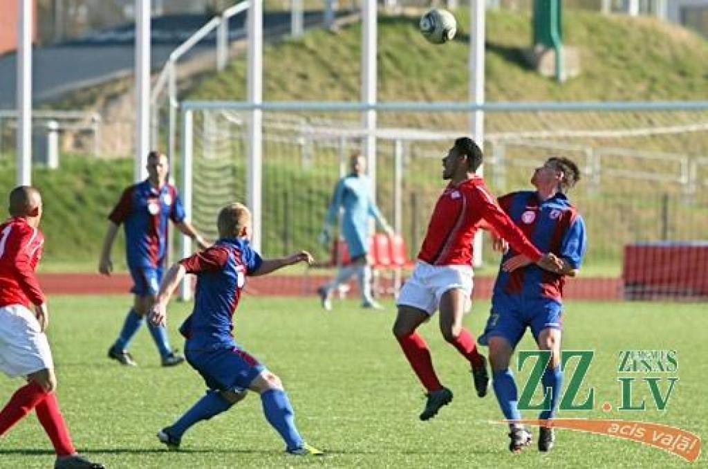 Futbols. FK «Jelgava» Jūrmalā izcīna punktu un nodrošina vietu virslīgā
