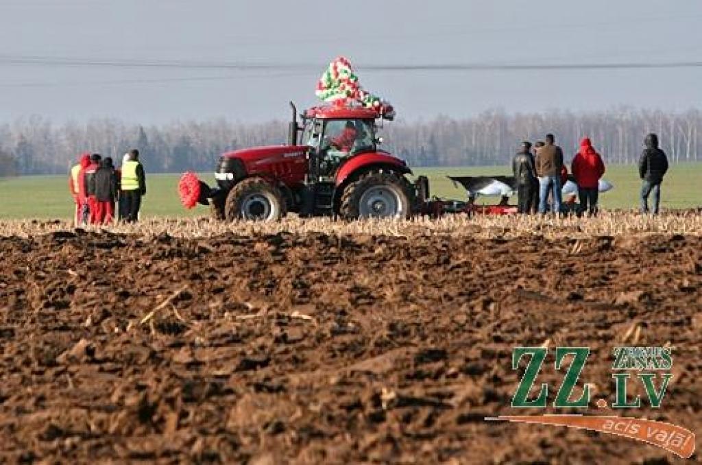 Foto: Lielvircavas māls pārbauda arājus no visiem Latvijas novadiem