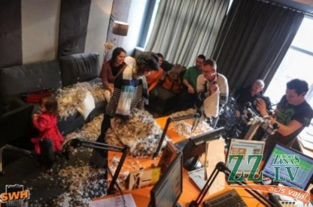 Jelgavnieks vinnē māju radio SWH akcijā (ar foto)