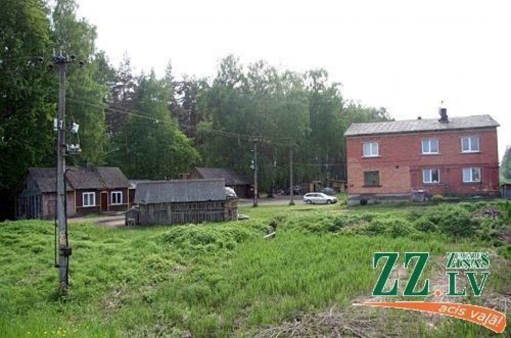 Daudzbērnu ģimenēm, audžuģimenēm un aizbildņiem Jelgavas novadā ar nākamo gadu piešķirs 50 procentu NĪN atlaidi; kopumā ieekonomēs vien 3881 latu