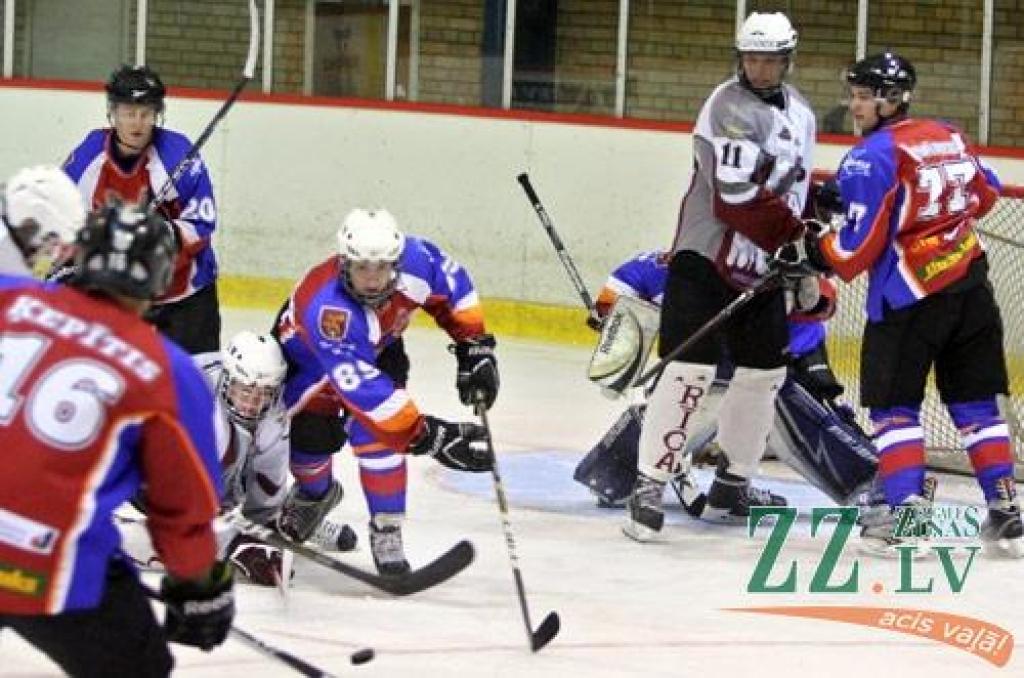 Hokejs. Jelgavnieki pirmajā virslīgas spēlē ar 8:2 sagrauj SK «Rīga 96» (ar foto)