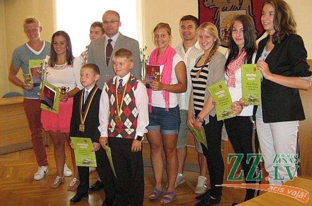 Mēneša sporta laureāts. Domē sumina sportistus par vasaras sasniegumiem