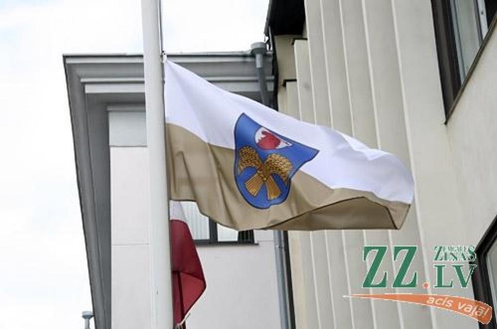 Jelgavas novada bāriņtiesa: Tikai likuma grozījumi vien neatrisinās pamatproblēmu audžuģimeņu atrašanā