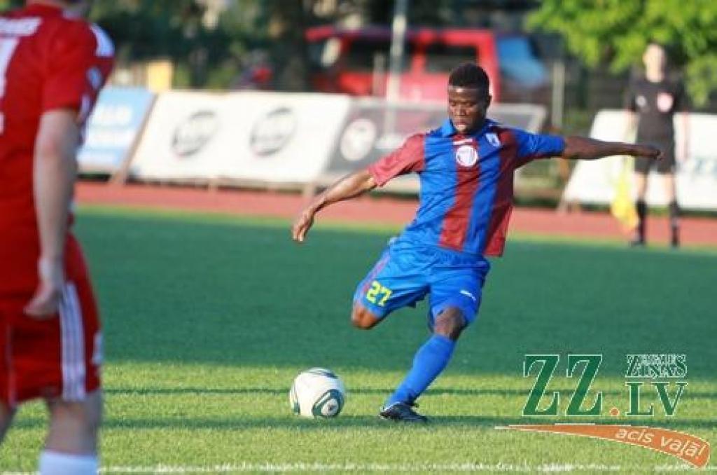 Futbols. FK «Jelgava» zaudē «Liepājas metalurgam» un izstājas no Latvijas kausa izcīņas (ar foto)